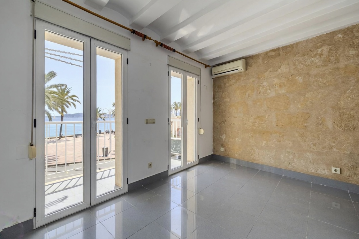Wohnung in erste Strandlinie in Jávea/Xàbia — Wohnzimmer