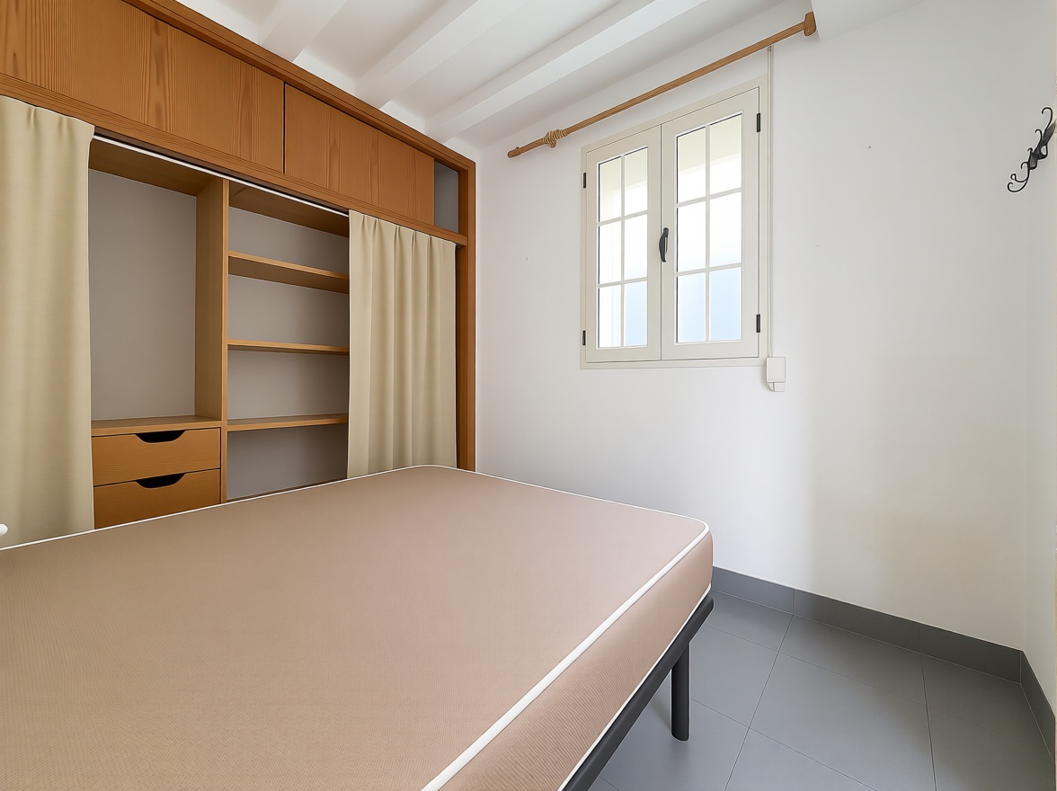 Piso en primera línea de playa en Jávea/Xàbia — Dormitorio