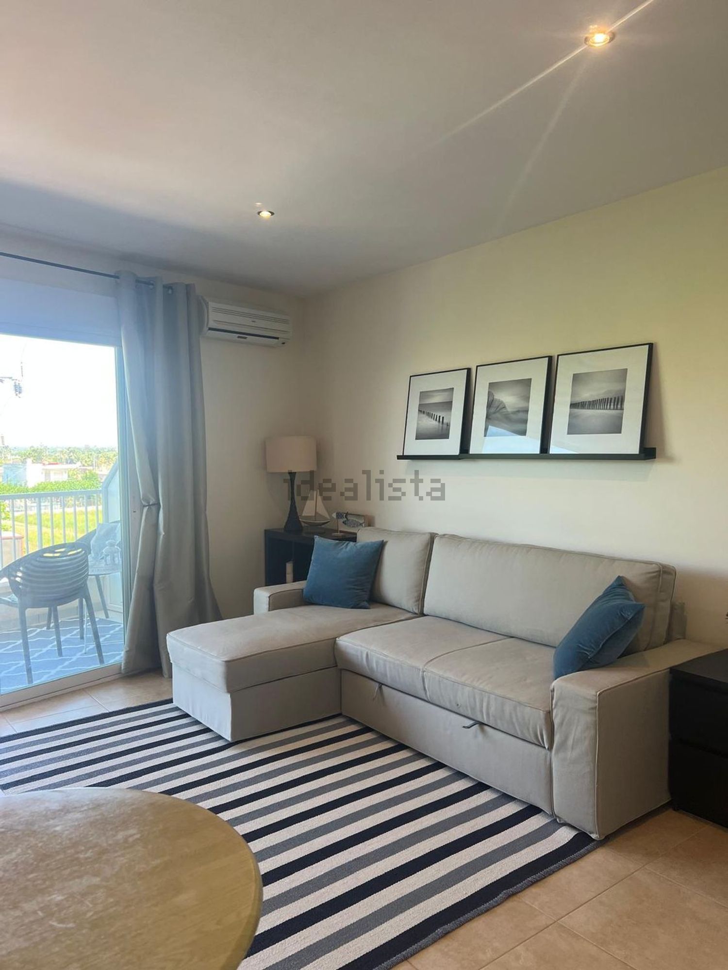 Piso en venta en Calle del Mediterráneo, 84