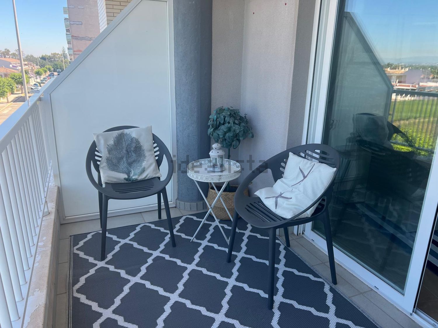 Piso en venta en Calle del Mediterráneo, 84
