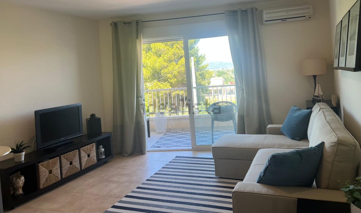 Piso en venta en Calle del Mediterráneo, 84