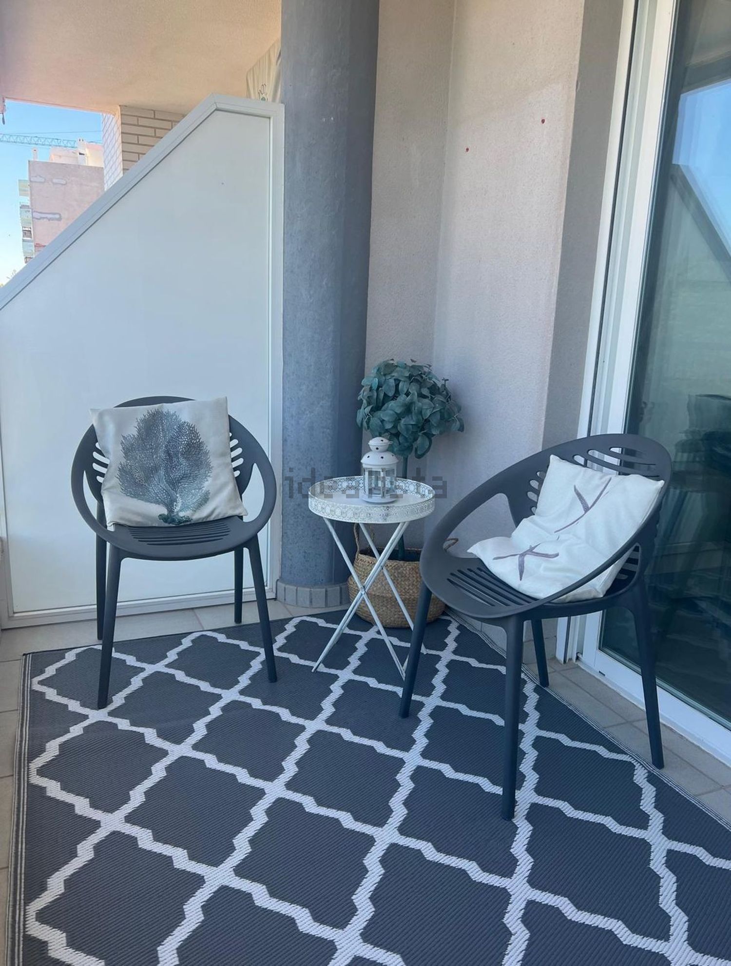 Piso en venta en Calle del Mediterráneo, 84