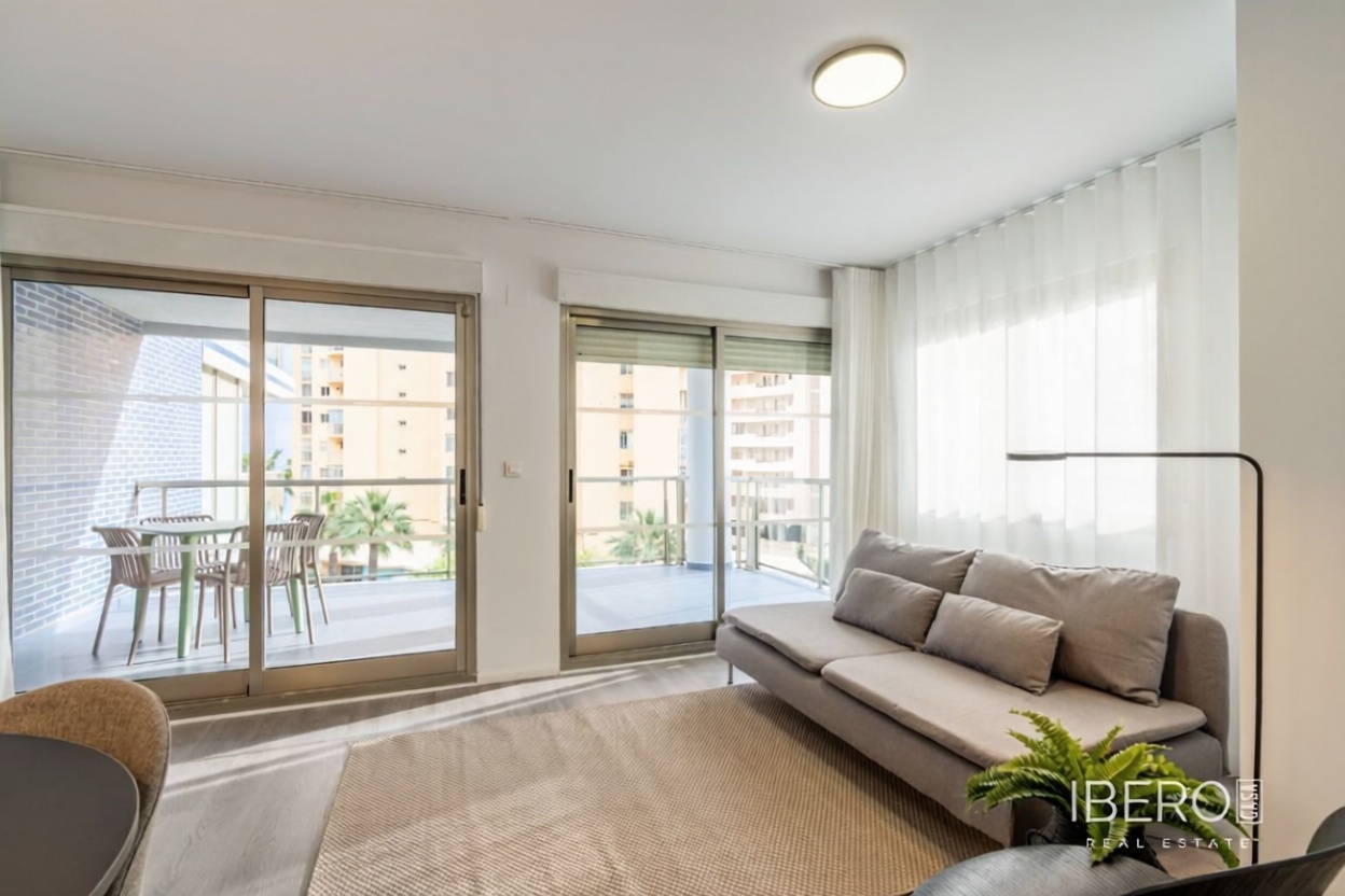 Apartamento à venda pé na areia em Calpe — Sala