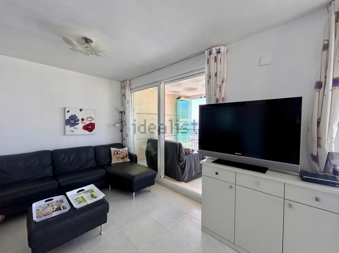 Apartamento à venda pé na areia em Calpe — Sala