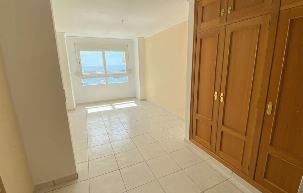 Apartamento à venda pé na areia em Calpe — Quarto