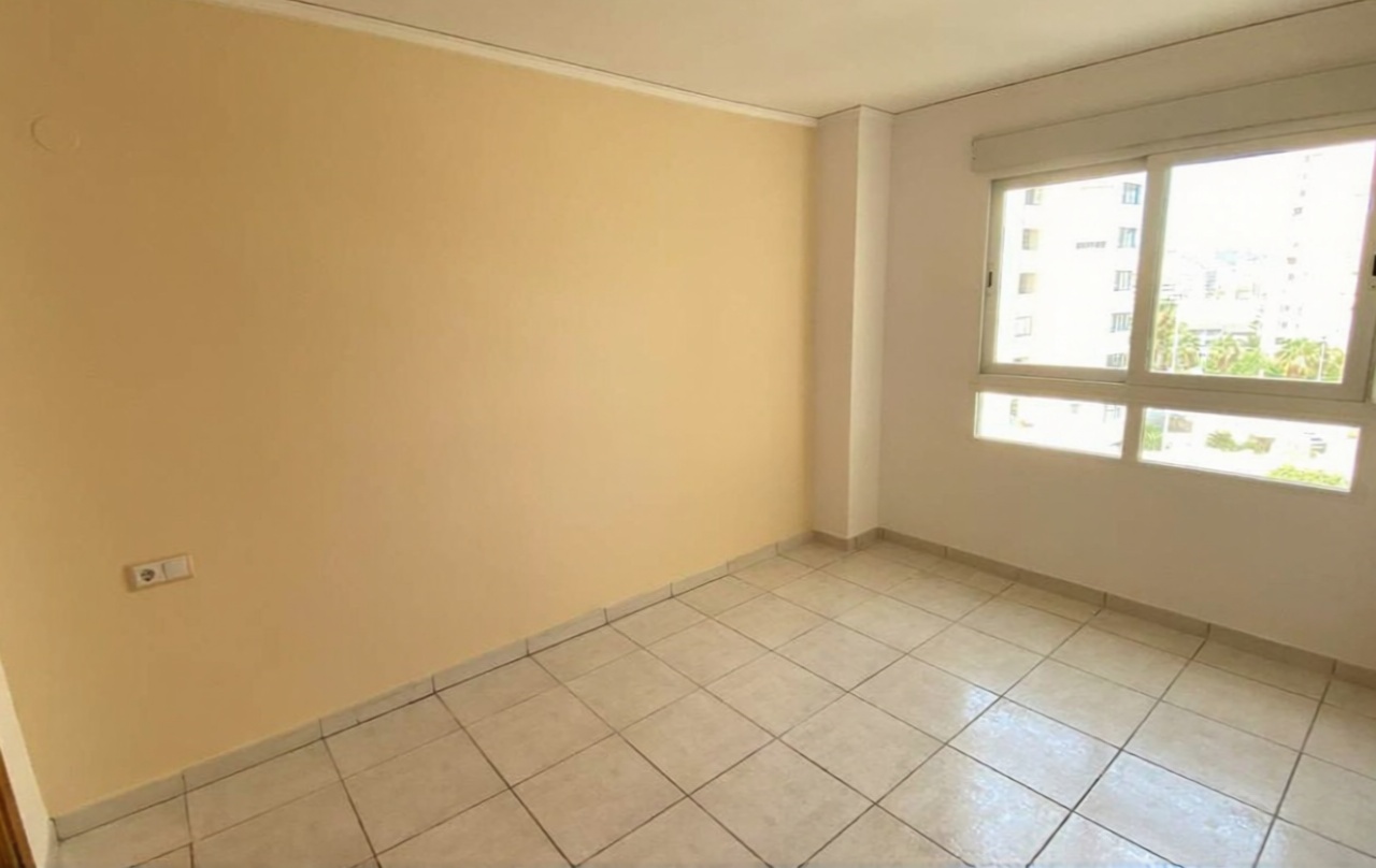 Apartamento à venda pé na areia em Calpe — Quarto