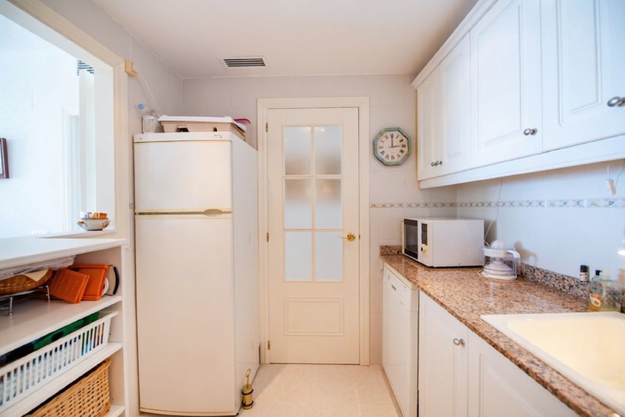 Apartamento à venda pé na areia em Calpe — Cozinha