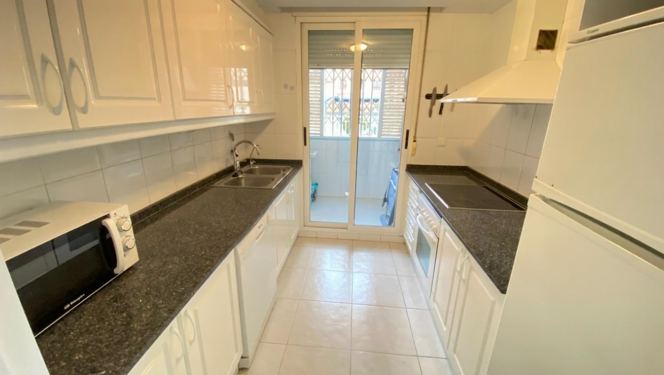 Apartamento à venda pé na areia em Calpe — Cozinha
