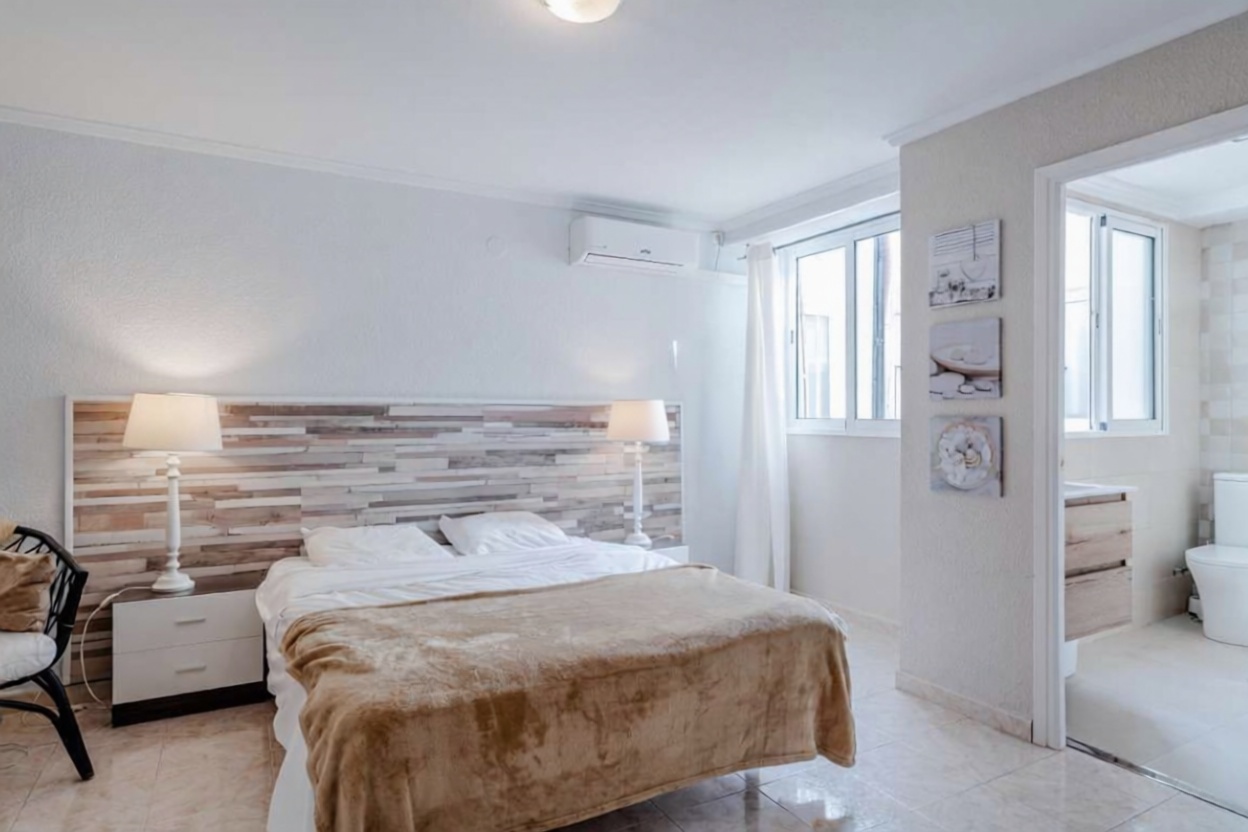 Attic for sale seafront in Calpe — Bedroom