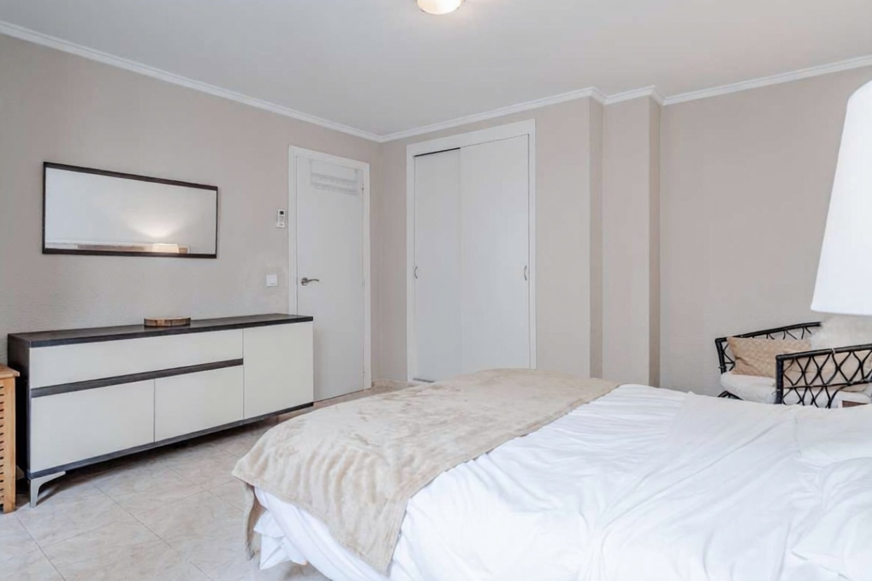 Attic for sale seafront in Calpe — Bedroom