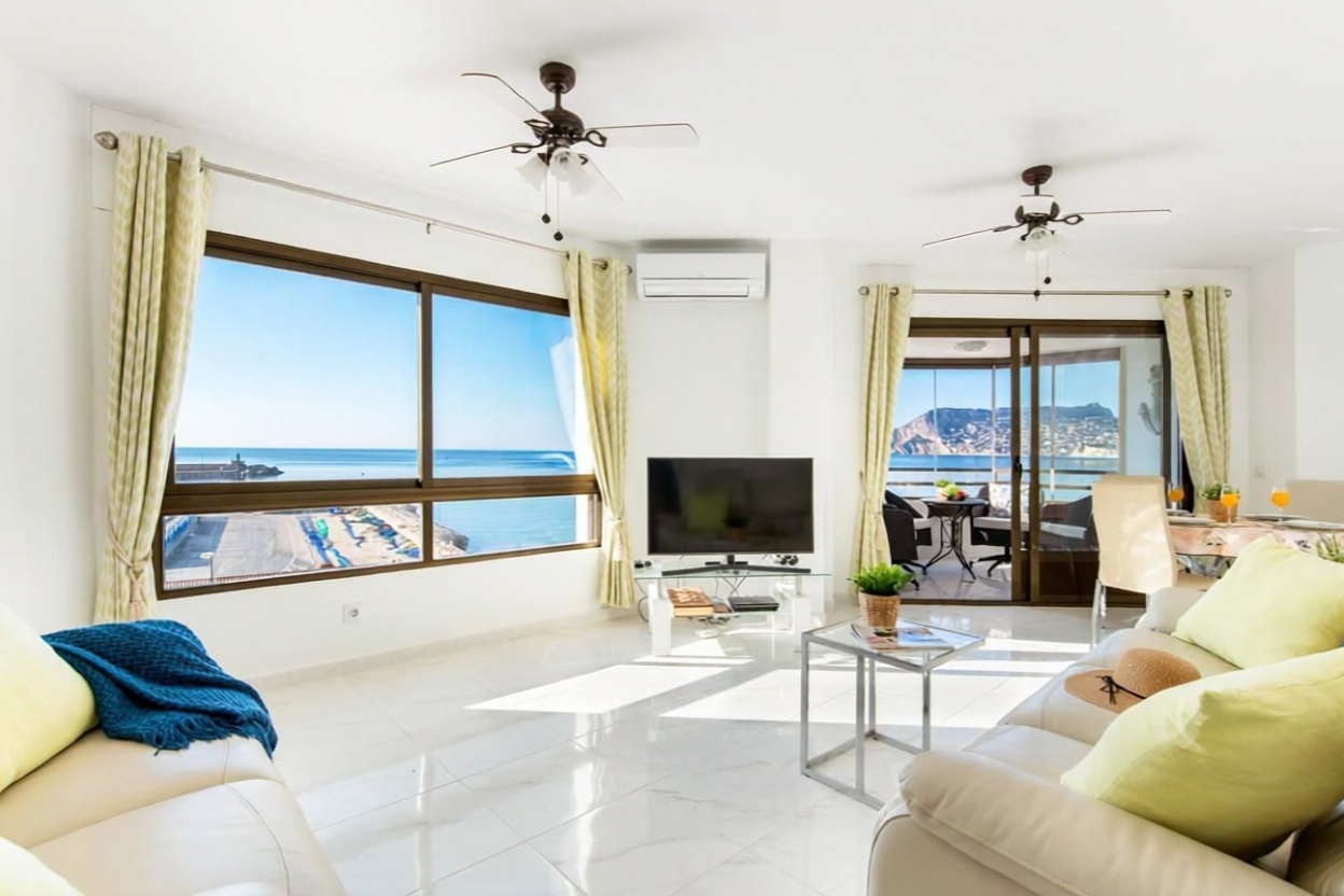 Apartamento à venda pé na areia em Calpe — Sala