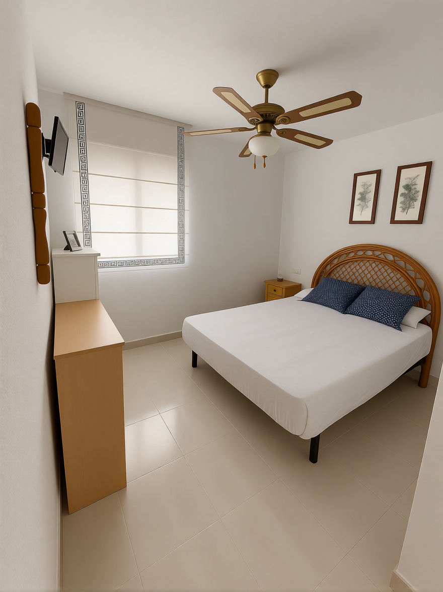Piso en venta en primera línea de playa en Calpe — Dormitorio