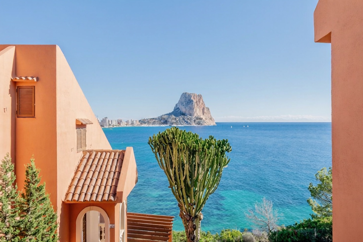 Duplex à venda pé na areia em Calpe — Vista mar