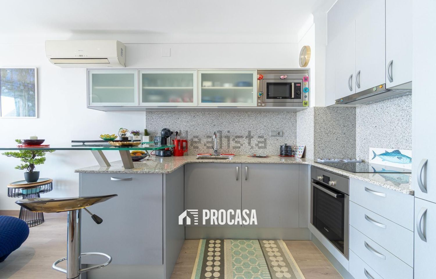 Apartamento em primeira linha de praia em Roses — Cozinha