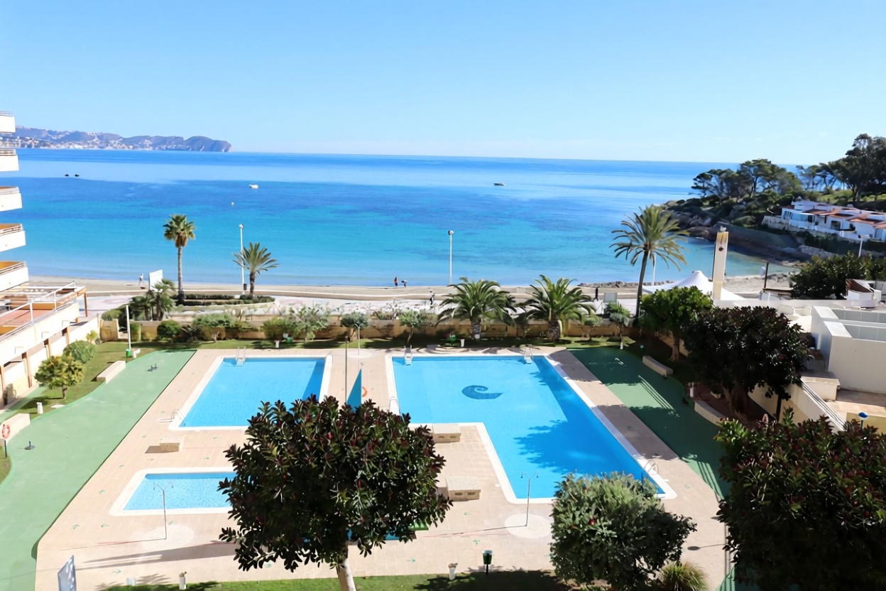 Apartamento à venda pé na areia em Calpe — Vista mar