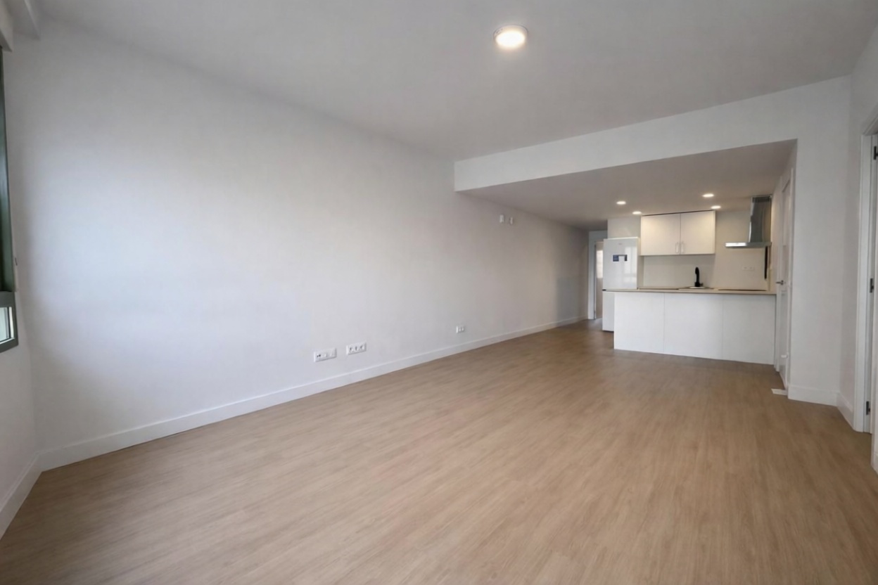 Piso en venta en primera línea de playa en Calpe — Salón