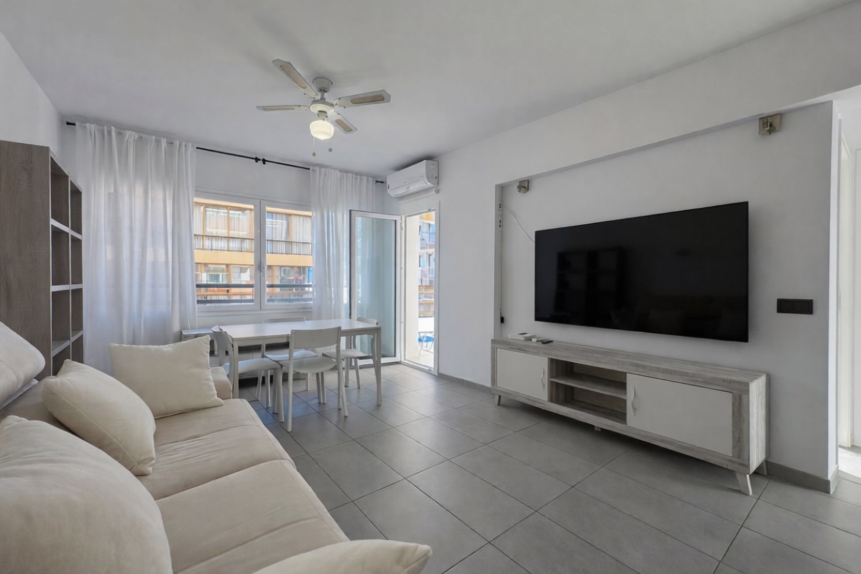 Apartamento à venda pé na areia em Calpe — Sala