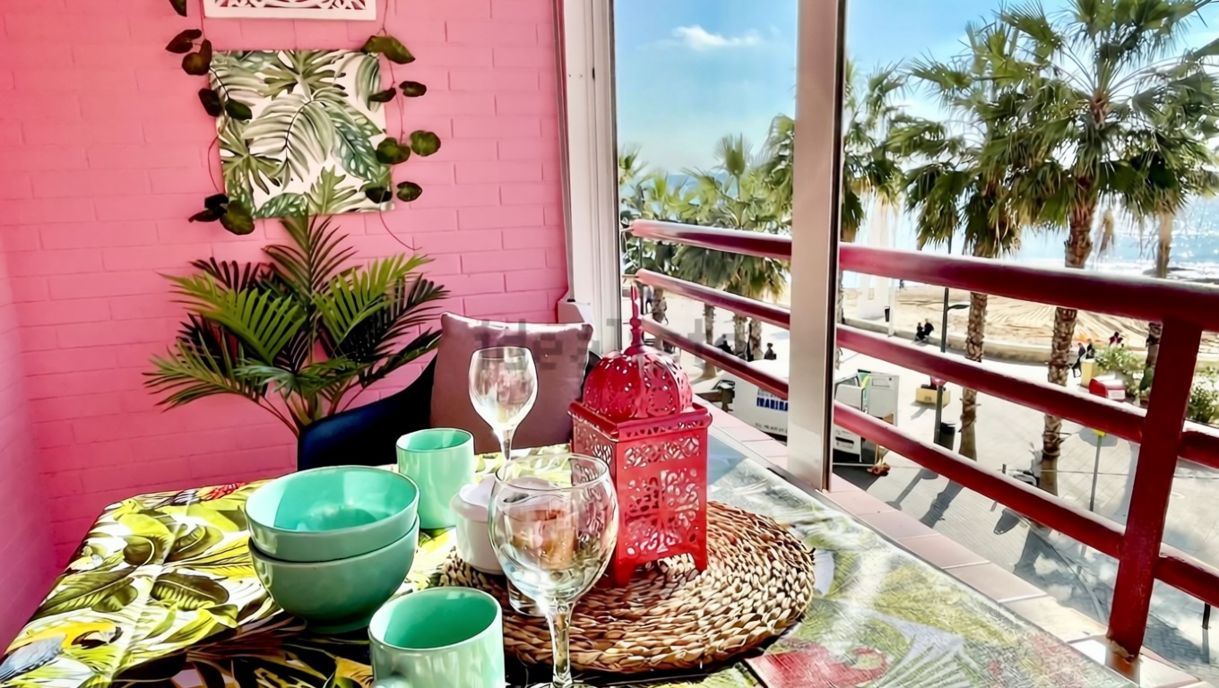 Wohnung zum Verkauf in direkter Strandlage in Calpe — Meerterrasse