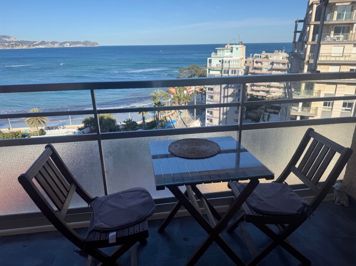Piso en venta en primera línea de playa en Calpe