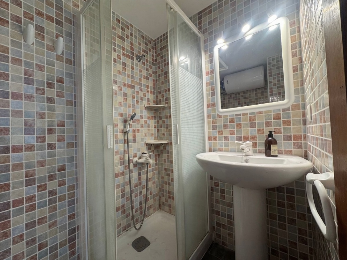 Wohnung zum Verkauf in direkter Strandlage in Calpe — Bad
