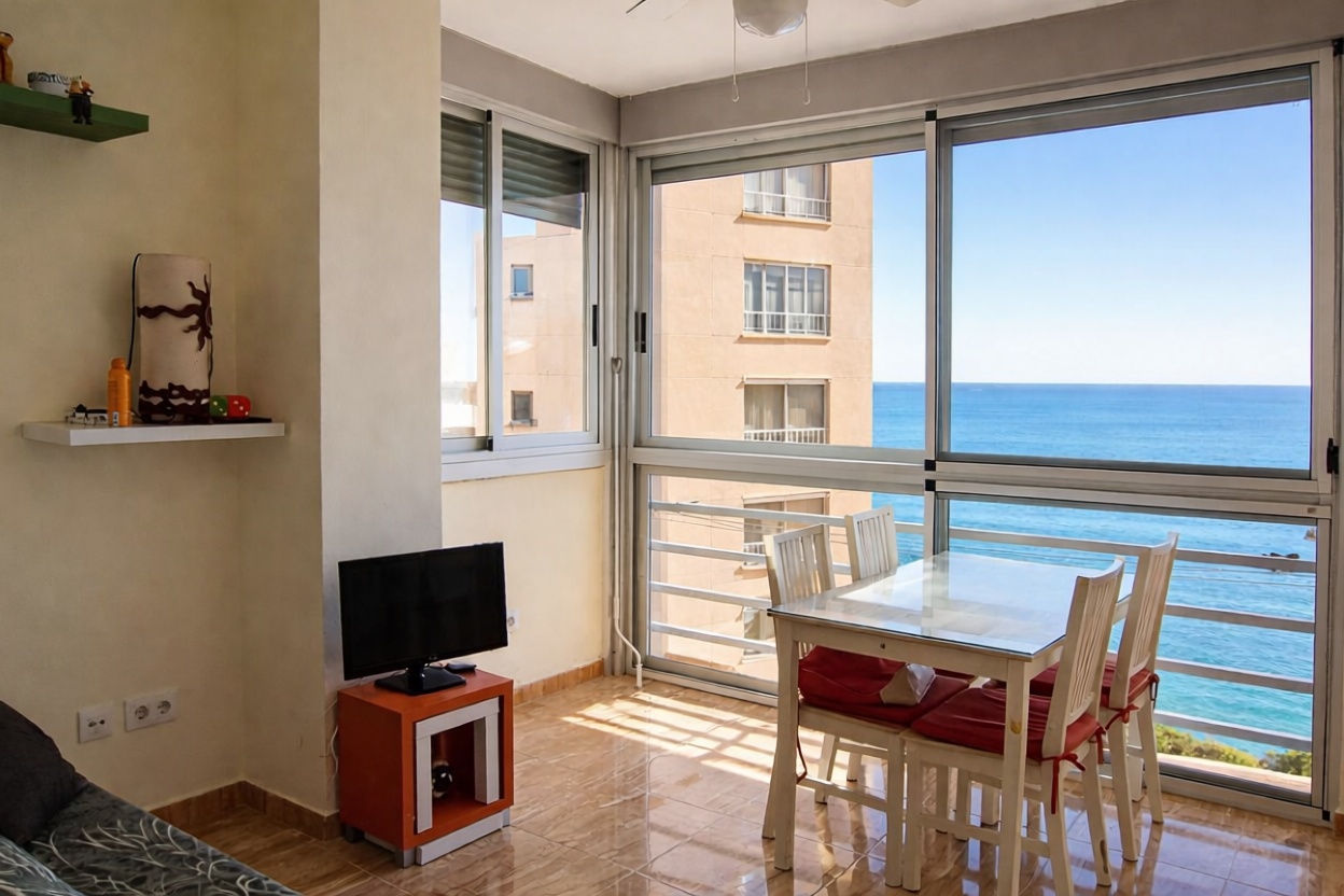 Estudio en venta en primera línea de playa en Calpe