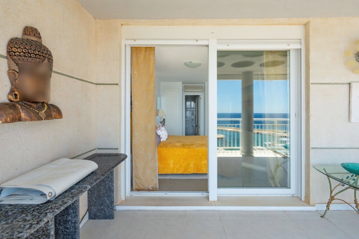 Wohnung zum Verkauf in direkter Strandlage in Calpe — Meerterrasse