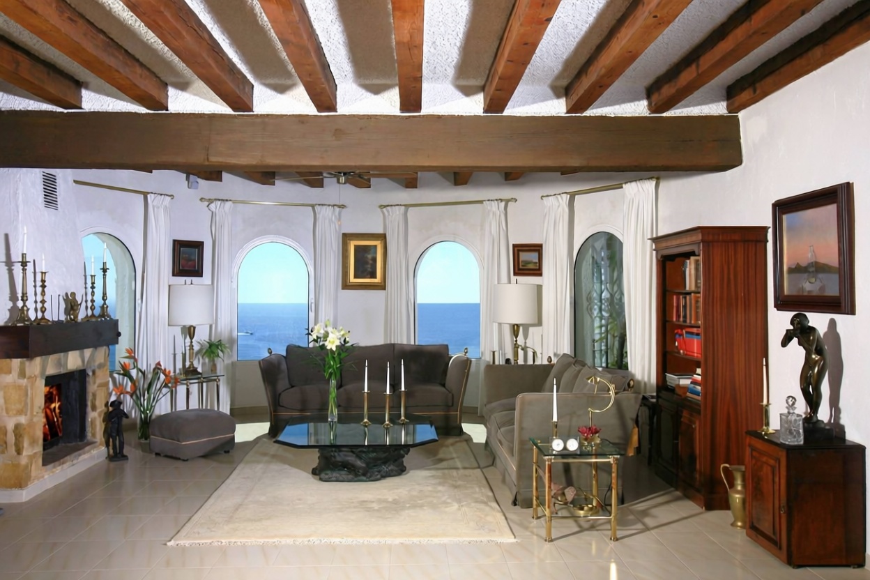 Chalet zum Verkauf mit direktem Strandzugang in Calpe — Wohnzimmer