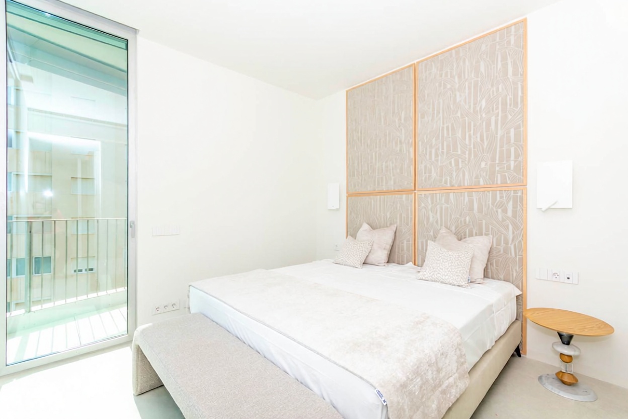 Wohnung zum Verkauf in direkter Strandlage in Calpe — Schlafzimmer