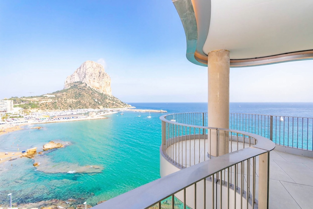 Piso en venta en primera línea de playa en Calpe