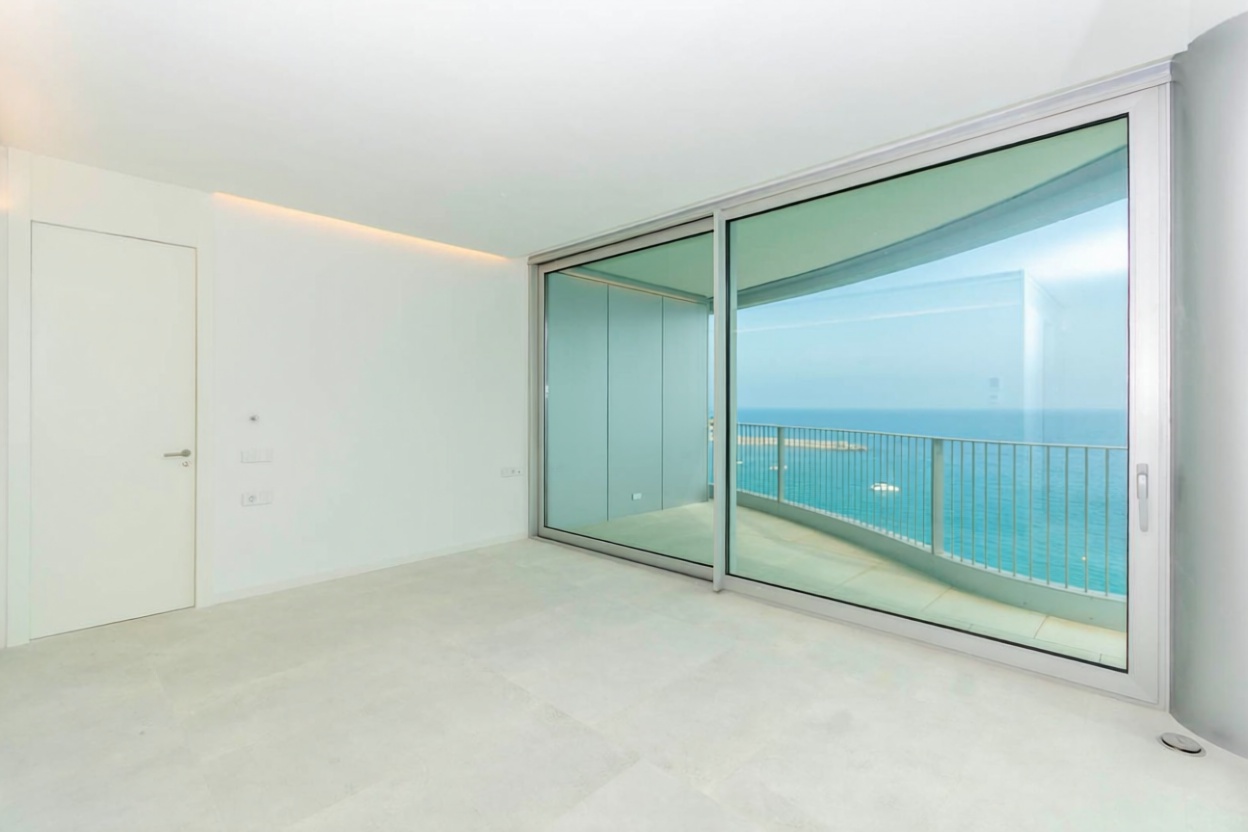 Wohnung zum Verkauf in direkter Strandlage in Calpe — Schlafzimmer