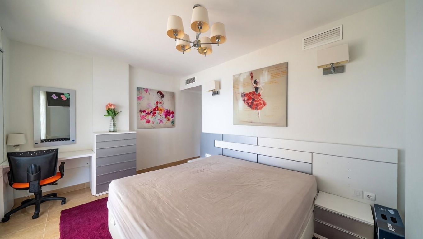Wohnung zum Verkauf in direkter Strandlage in Calpe — Schlafzimmer