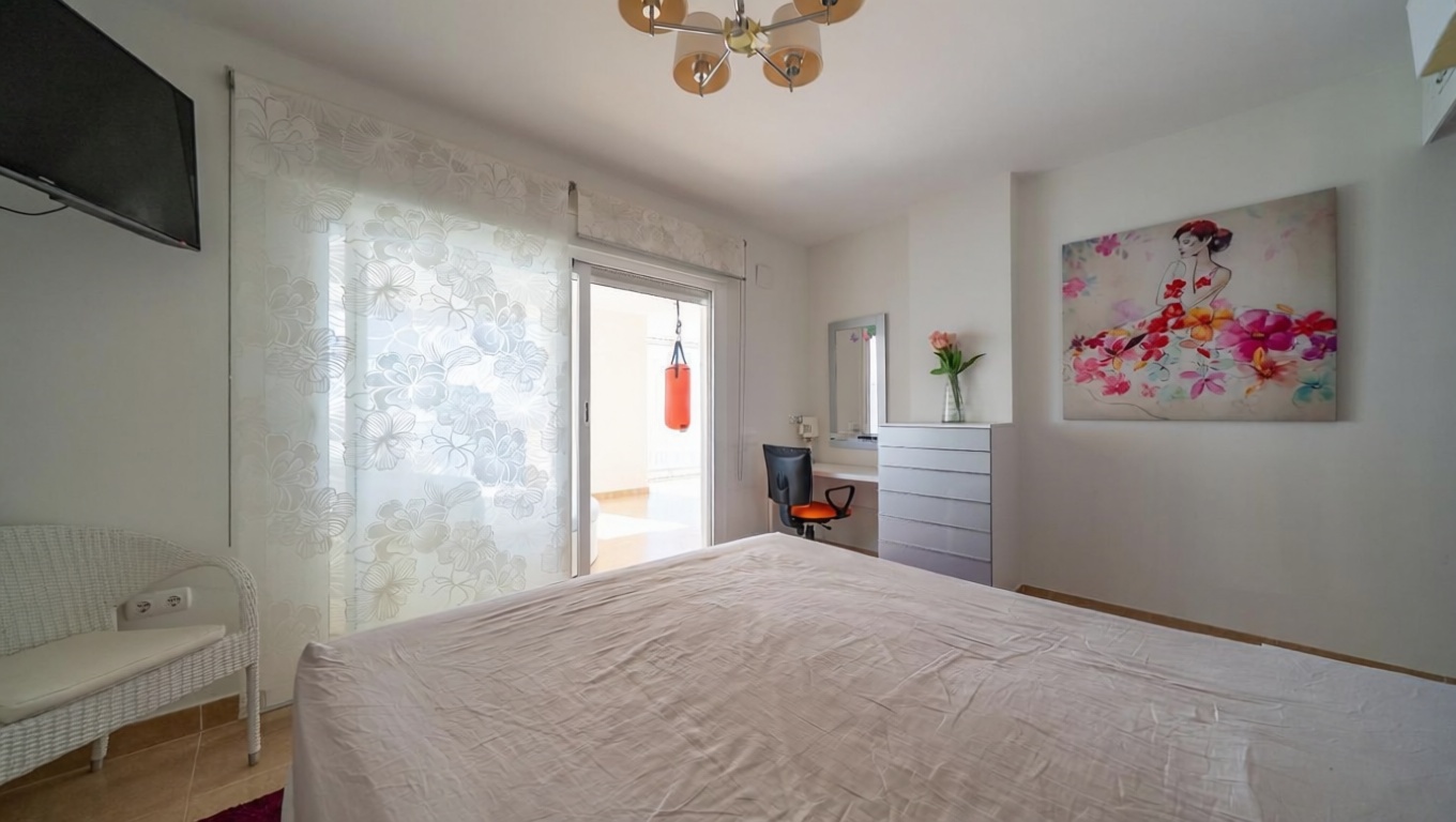 Wohnung zum Verkauf in direkter Strandlage in Calpe — Schlafzimmer