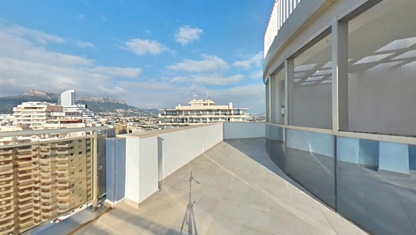 Wohnung zum Verkauf in direkter Strandlage in Calpe — Terrasse
