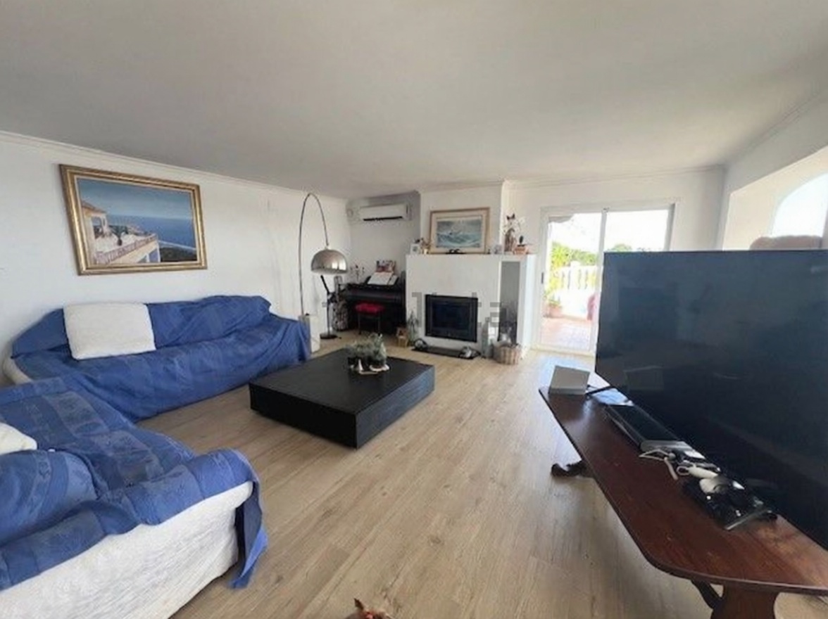 Chalet con acceso directo a playa en Altea — Salón