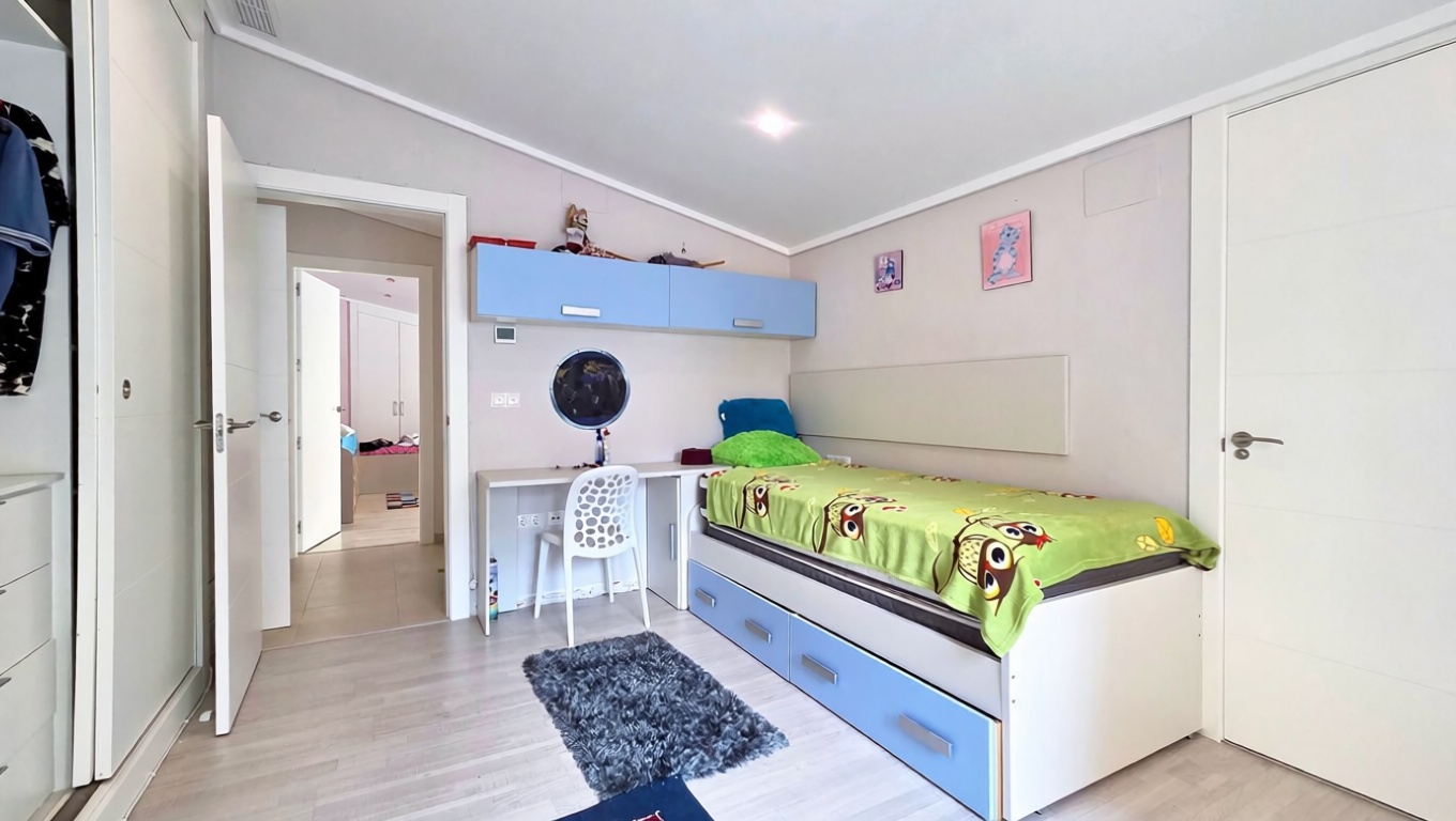 Ático en venta en CL Currica-mascarat, 25 — Dormitorio