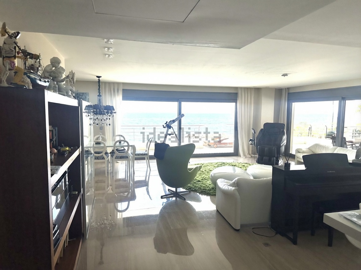 Квартира первая линия пляжа в Altea — Гостиная