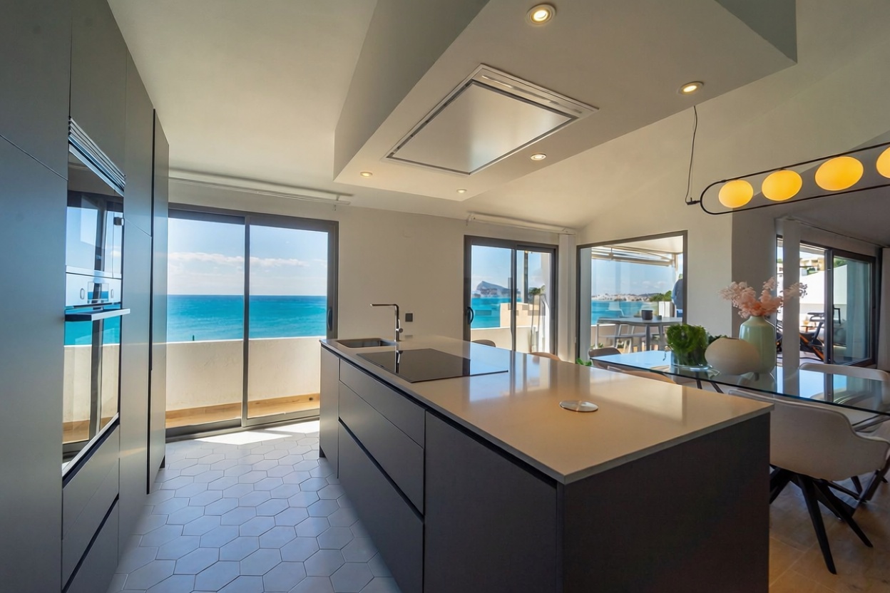 Ático em primeira linha de mar em Altea — Cozinha