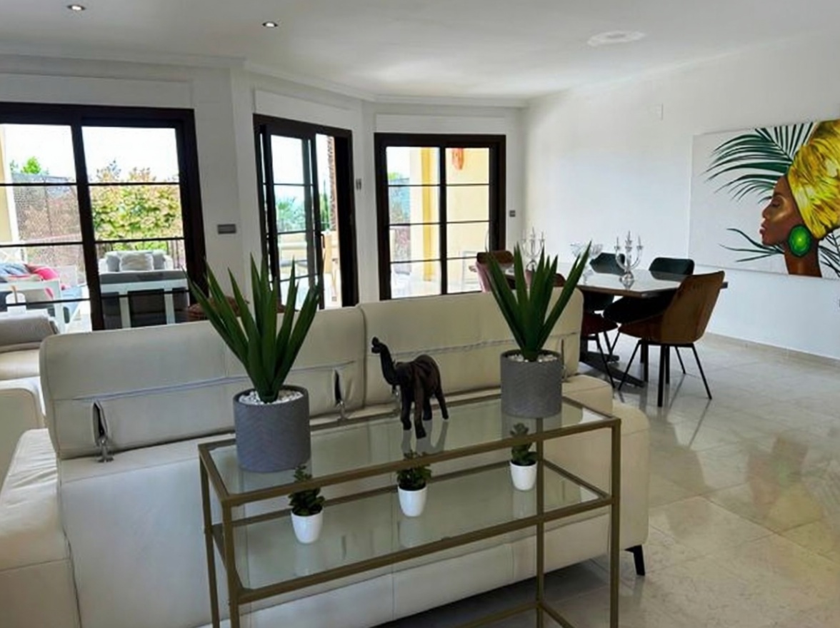 Chalet avec accès direct à la plage à Altea — Séjour