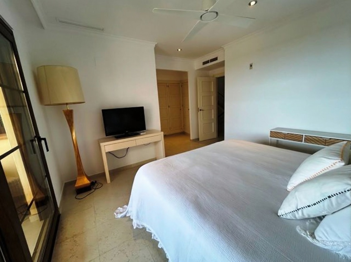Chalet avec accès direct à la plage à Altea — Chambre