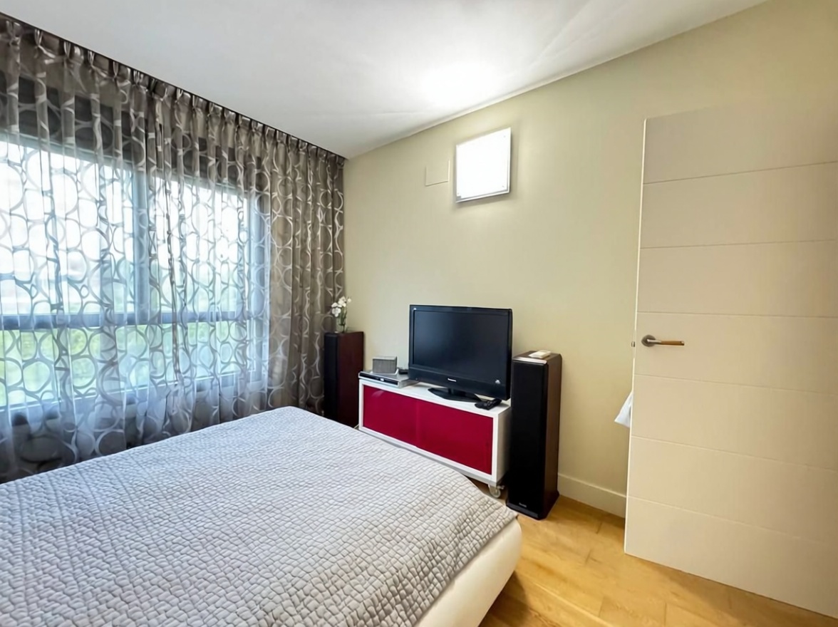 Piso en venta en Ronda de la Marina — Schlafzimmer