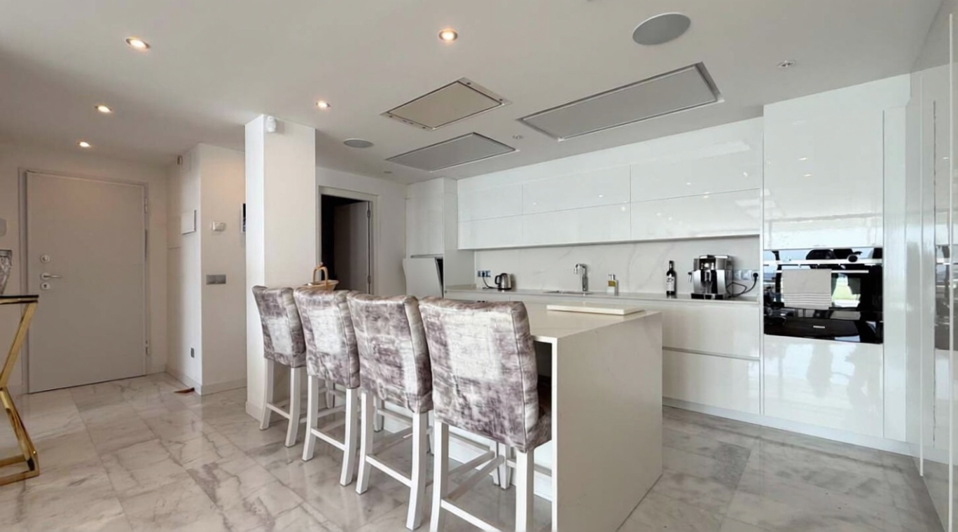 Piso en venta en Avenida Europa — Schlafzimmer