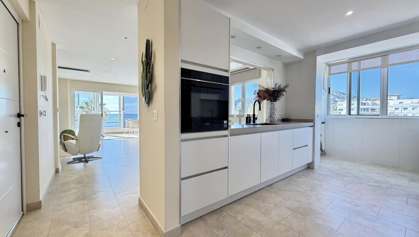 Piso en venta en Carretera del Albir, 14 — Kitchen