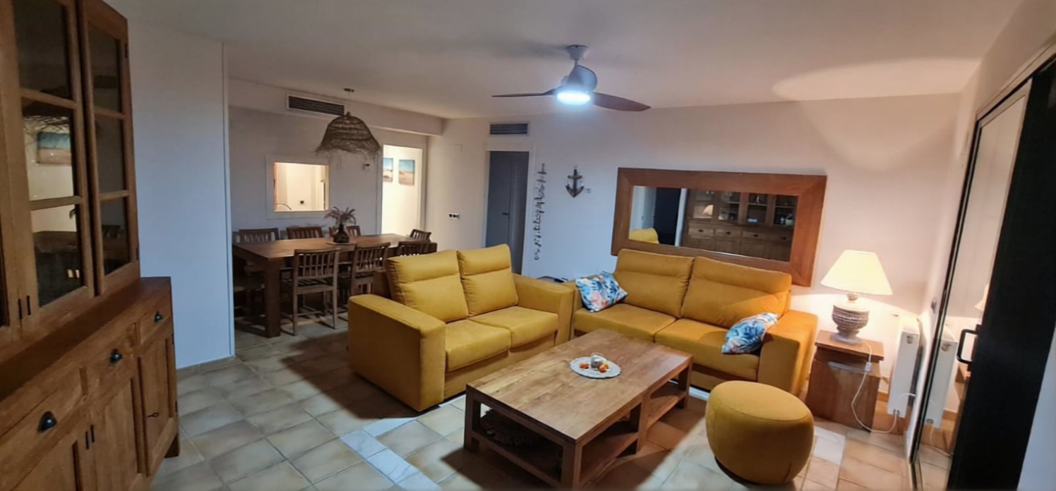 Piso en venta en CL Sorell-mascarat, 24 — Wohnzimmer