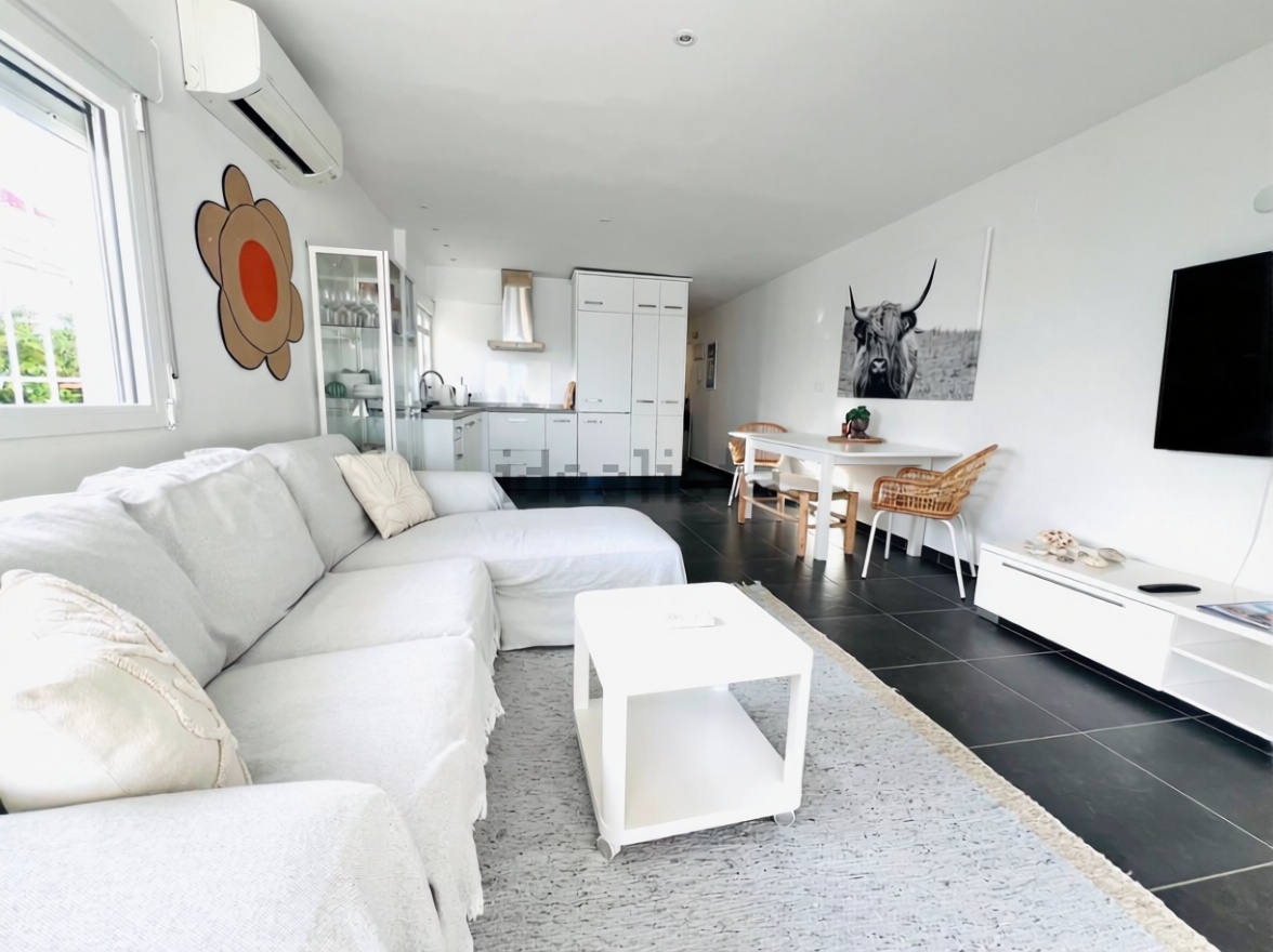 Piso en venta en Zona l'Olla — Wohnzimmer