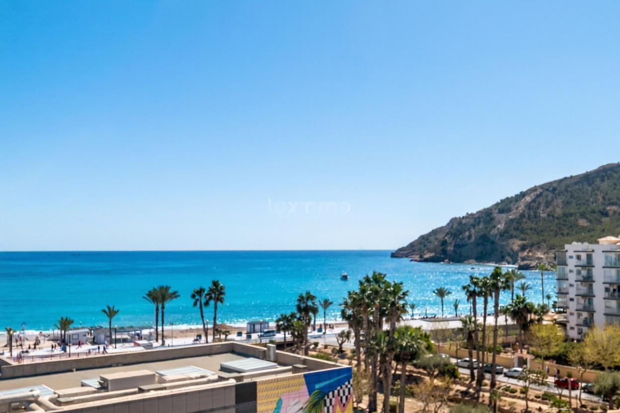 Ático em primeira linha de mar em Alfaz del Pi — Vista mar