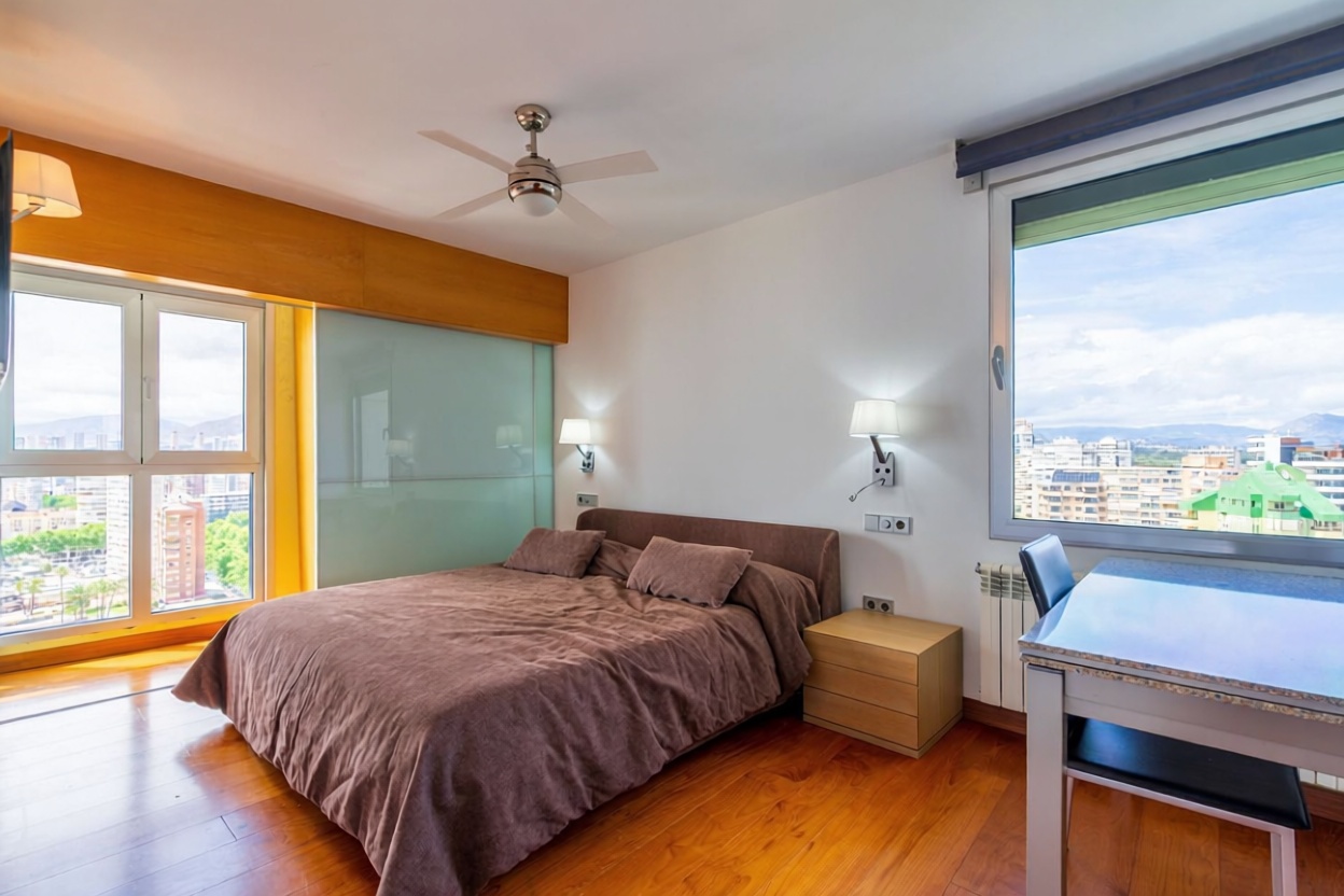 Piso en primera línea de playa en Benidorm — Quarto