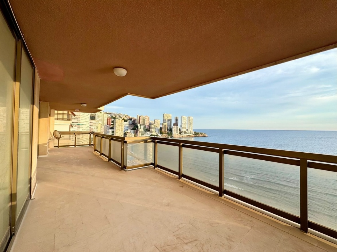 Piso en primera línea de playa en Benidorm