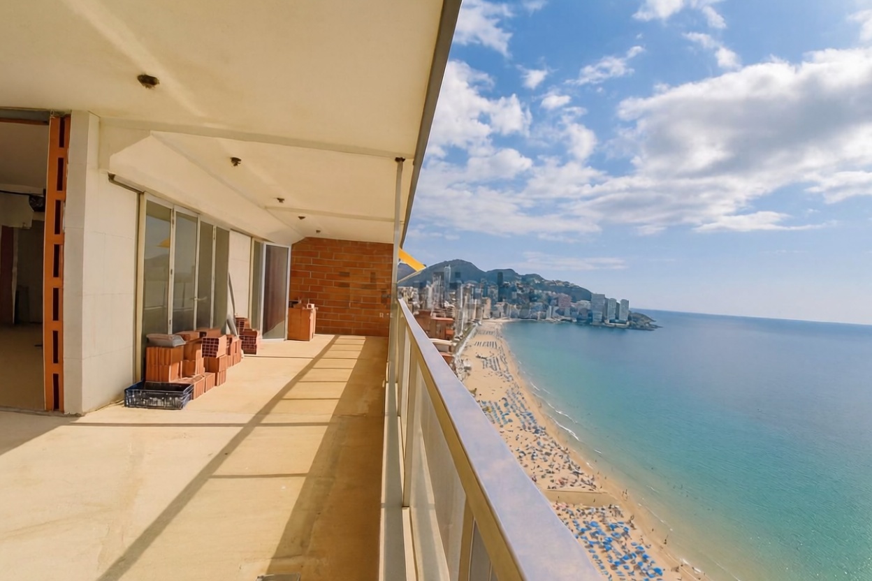 Ático en primera línea de mar en Benidorm