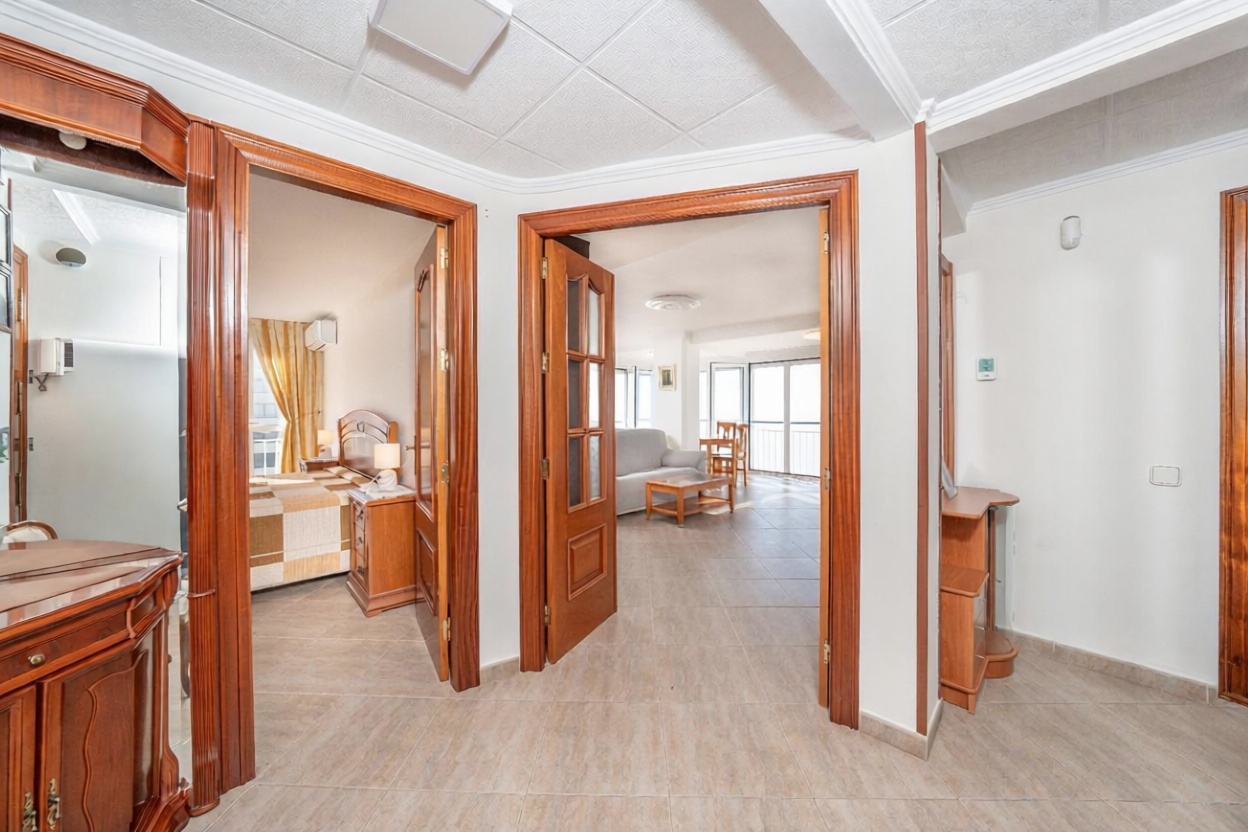 Appartement en première ligne de plage à Benidorm — Cuisine