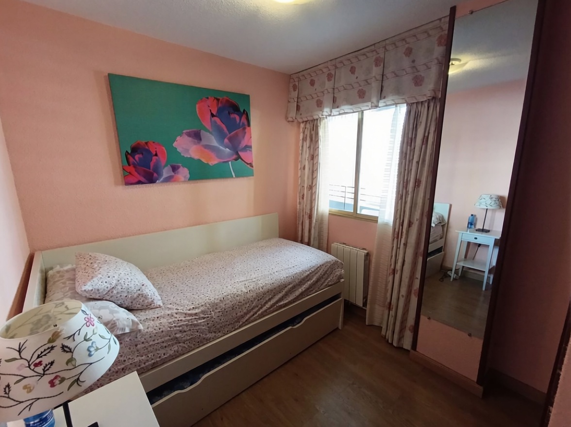 Flat in Primera Línea de Playa in Benidorm — Bedroom